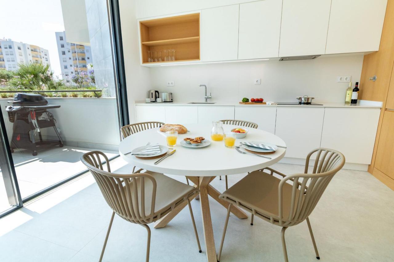 Deluxe 2 With Pool By Homing Apartamento *