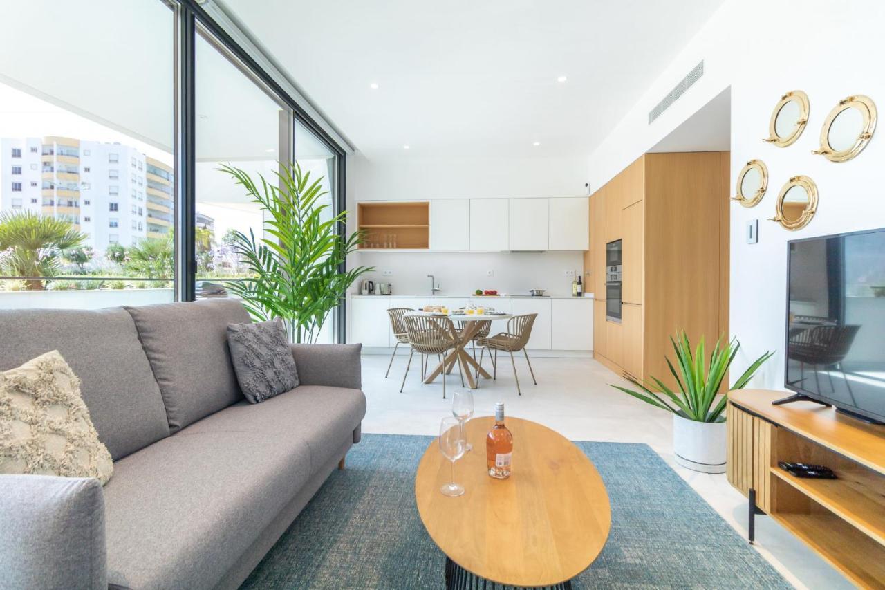 Deluxe 2 With Pool By Homing Apartamento