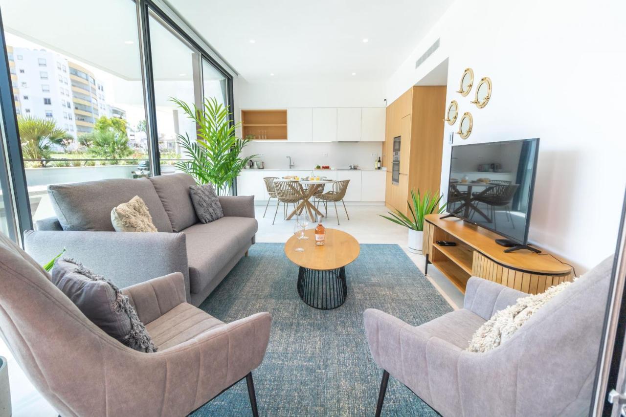 Deluxe 2 With Pool By Homing Apartamento